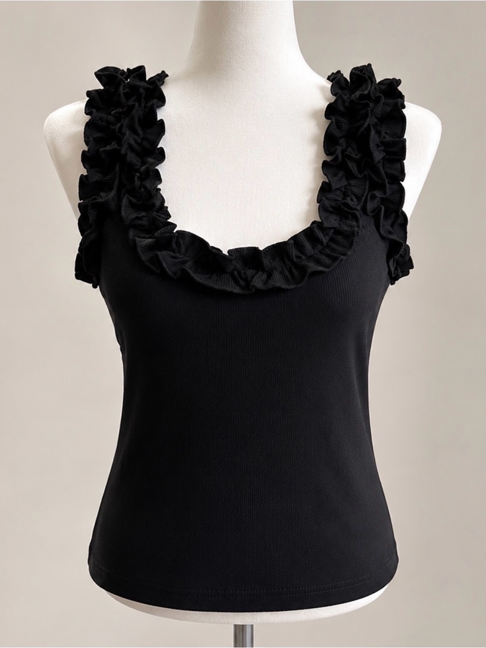 Urban Daizy Black Racerback Ruffle-Trim Ribbed Tank Top - Picture 2 of 3